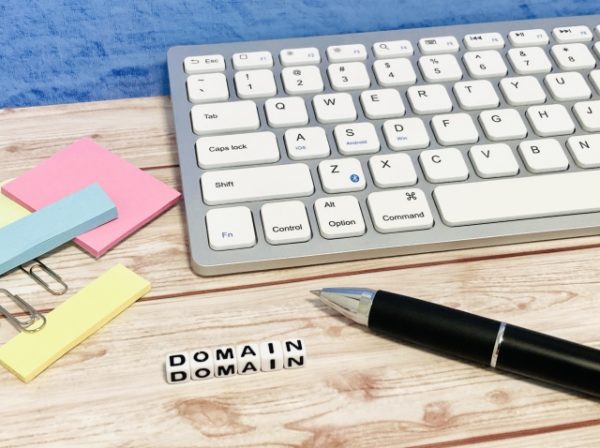 　ドメイン